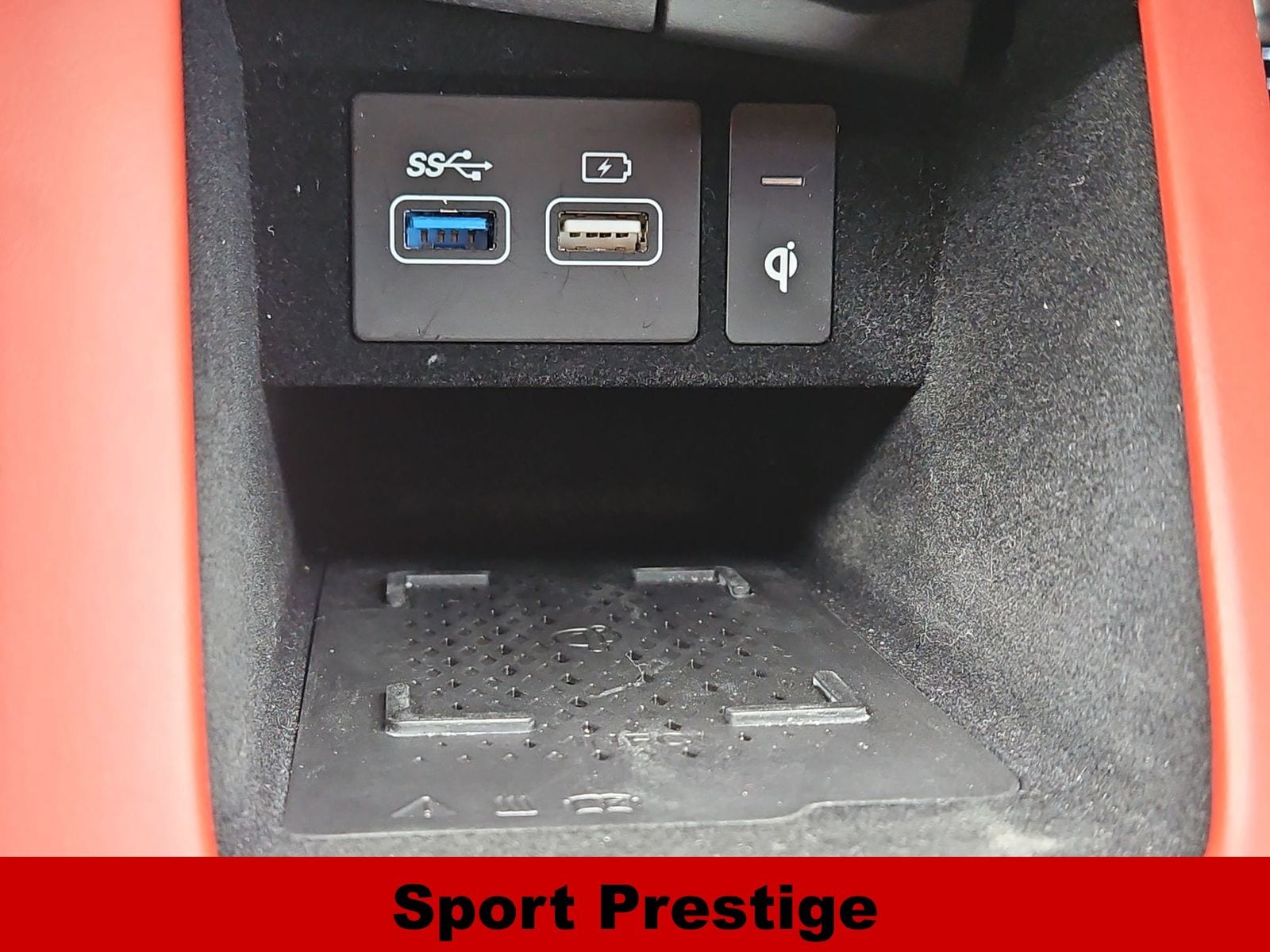 Thumbnail: 2023 Genesis GV70 - 30