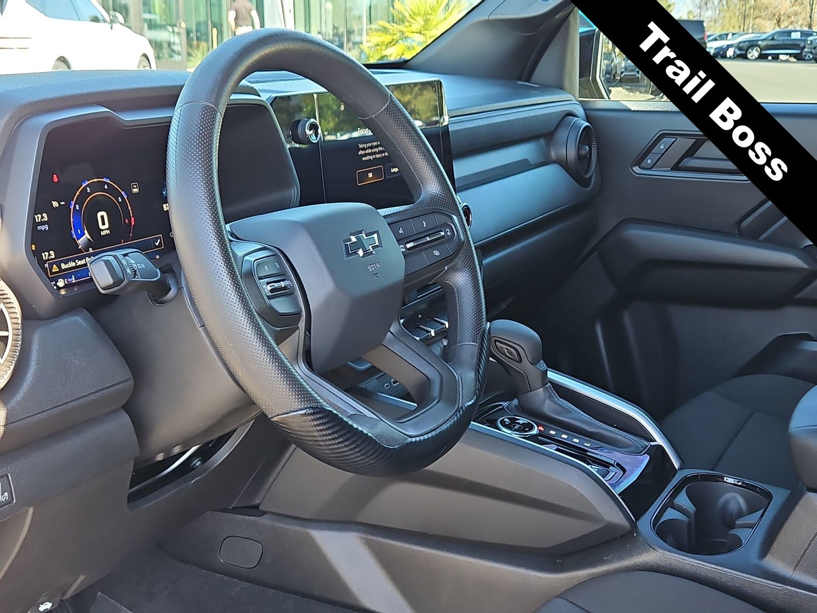 Thumbnail: 2024 Chevrolet Colorado - 10