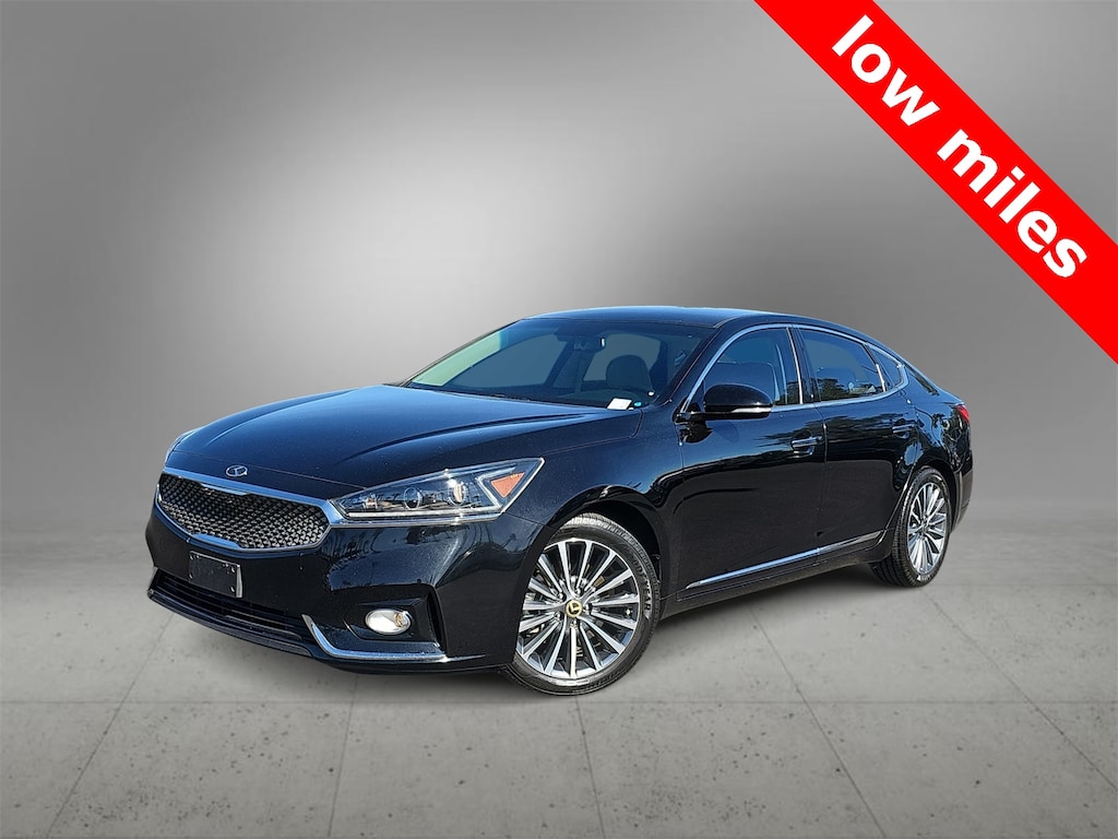 Used 2019 Kia Cadenza Premium Sedan