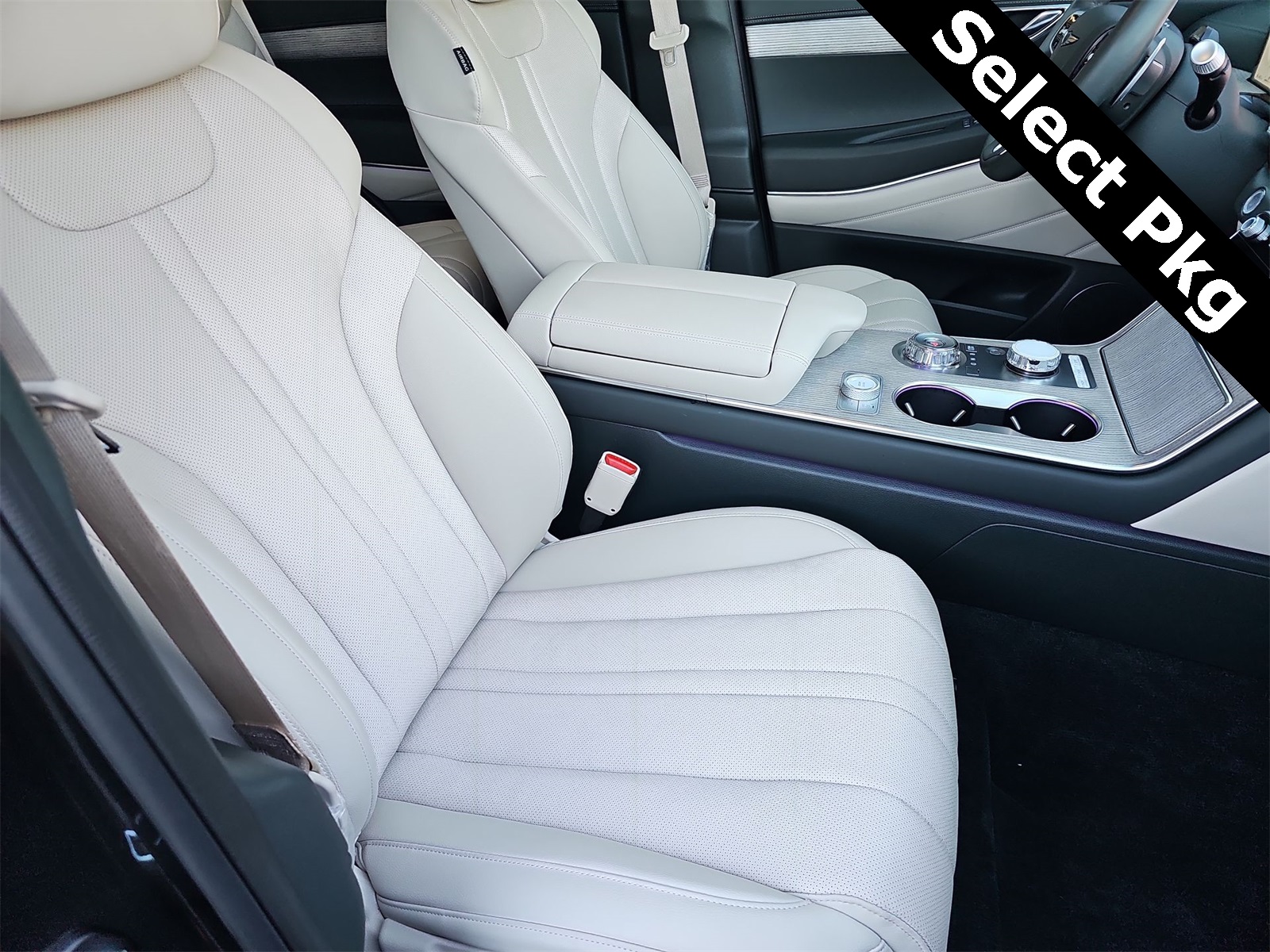 Thumbnail: 2025 Genesis GV80 - 18