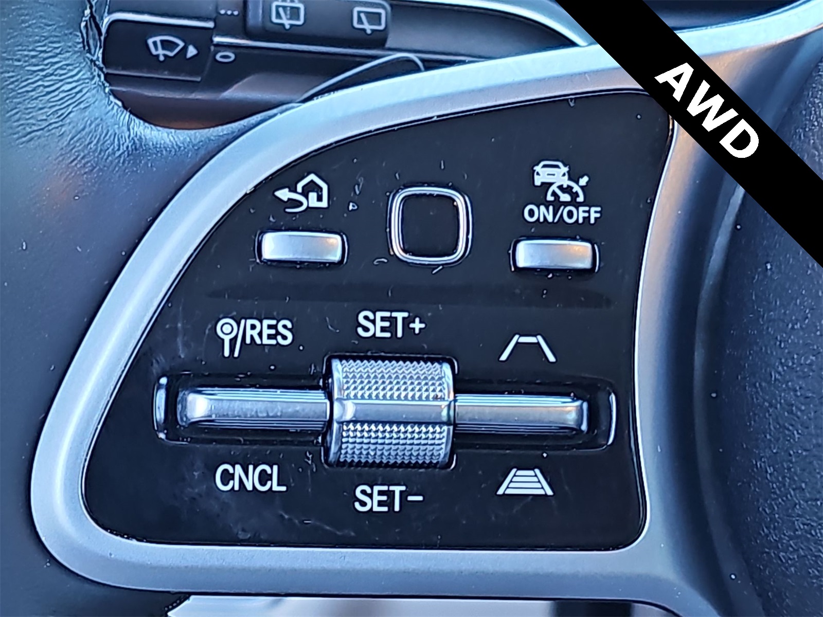 Thumbnail: 2021 Mercedes-Benz GLE - 28