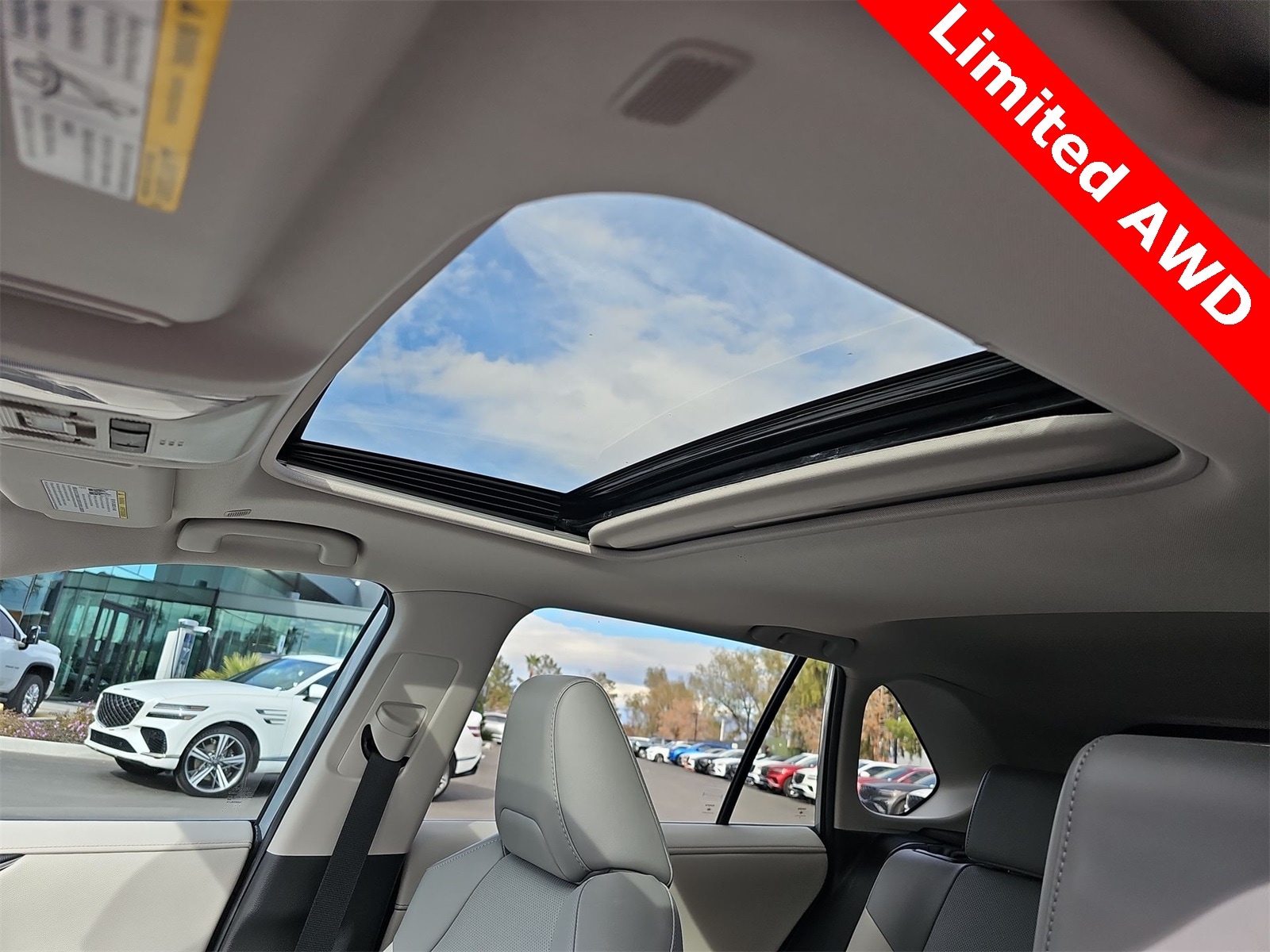 Thumbnail: 2024 Toyota RAV4 - 22