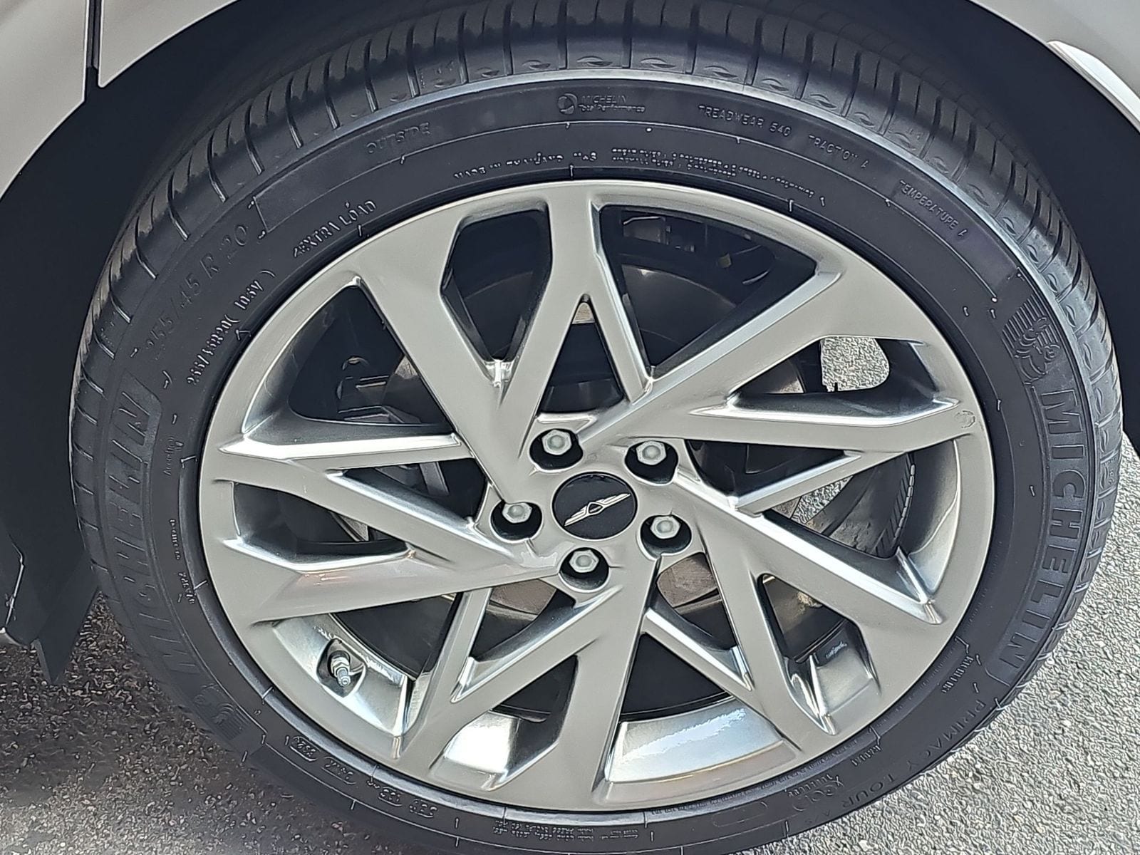 Thumbnail: 2025 Genesis GV60 - 12