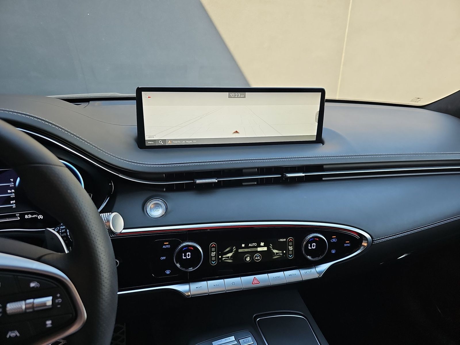 Thumbnail: 2025 Genesis GV70 - 20