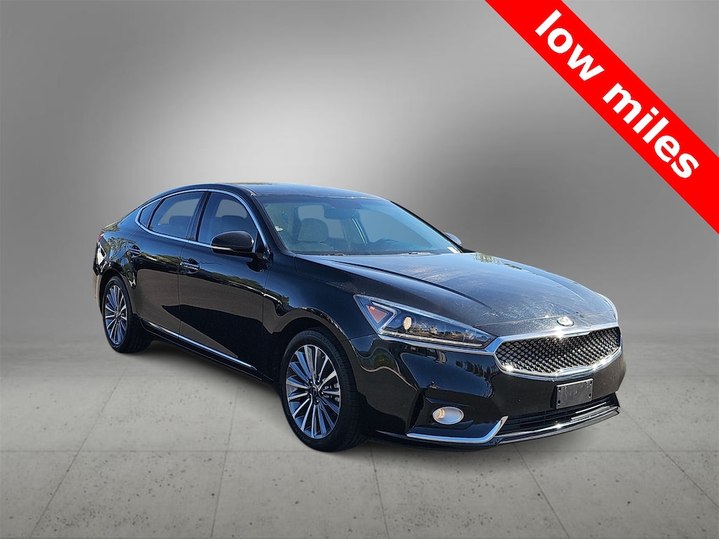 Used 2019 Kia Cadenza Premium Sedan
