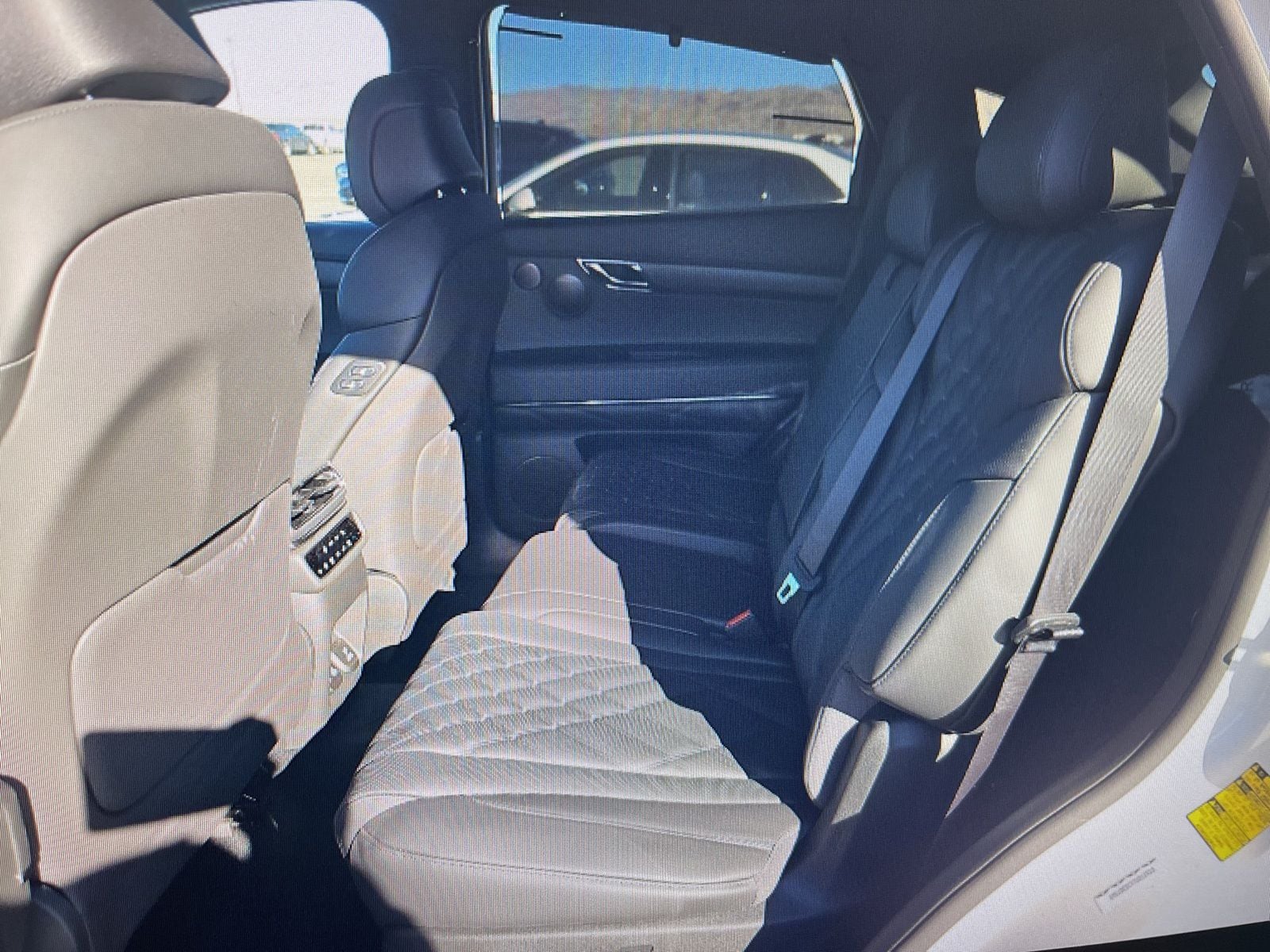 Thumbnail: 2026 Genesis GV80 - 8