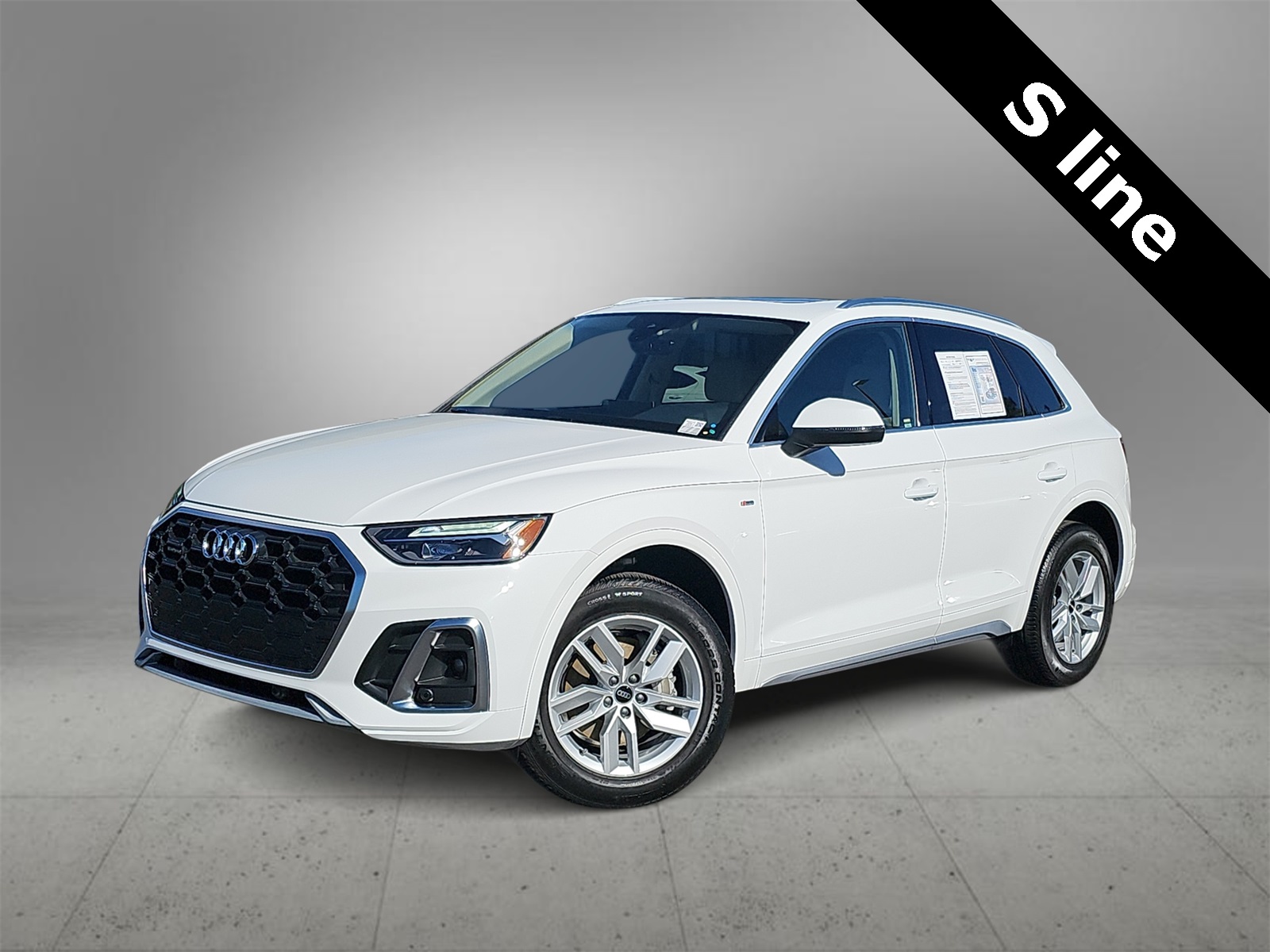 Thumbnail: 2022 Audi Q5 - 1