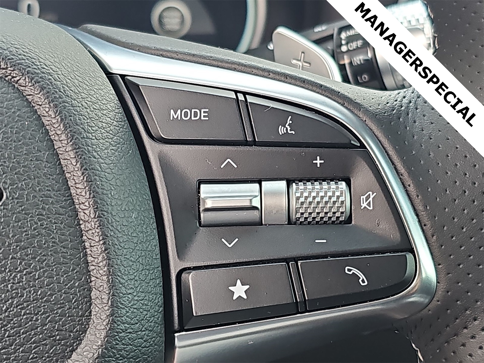 Thumbnail: 2025 Genesis G70 - 27