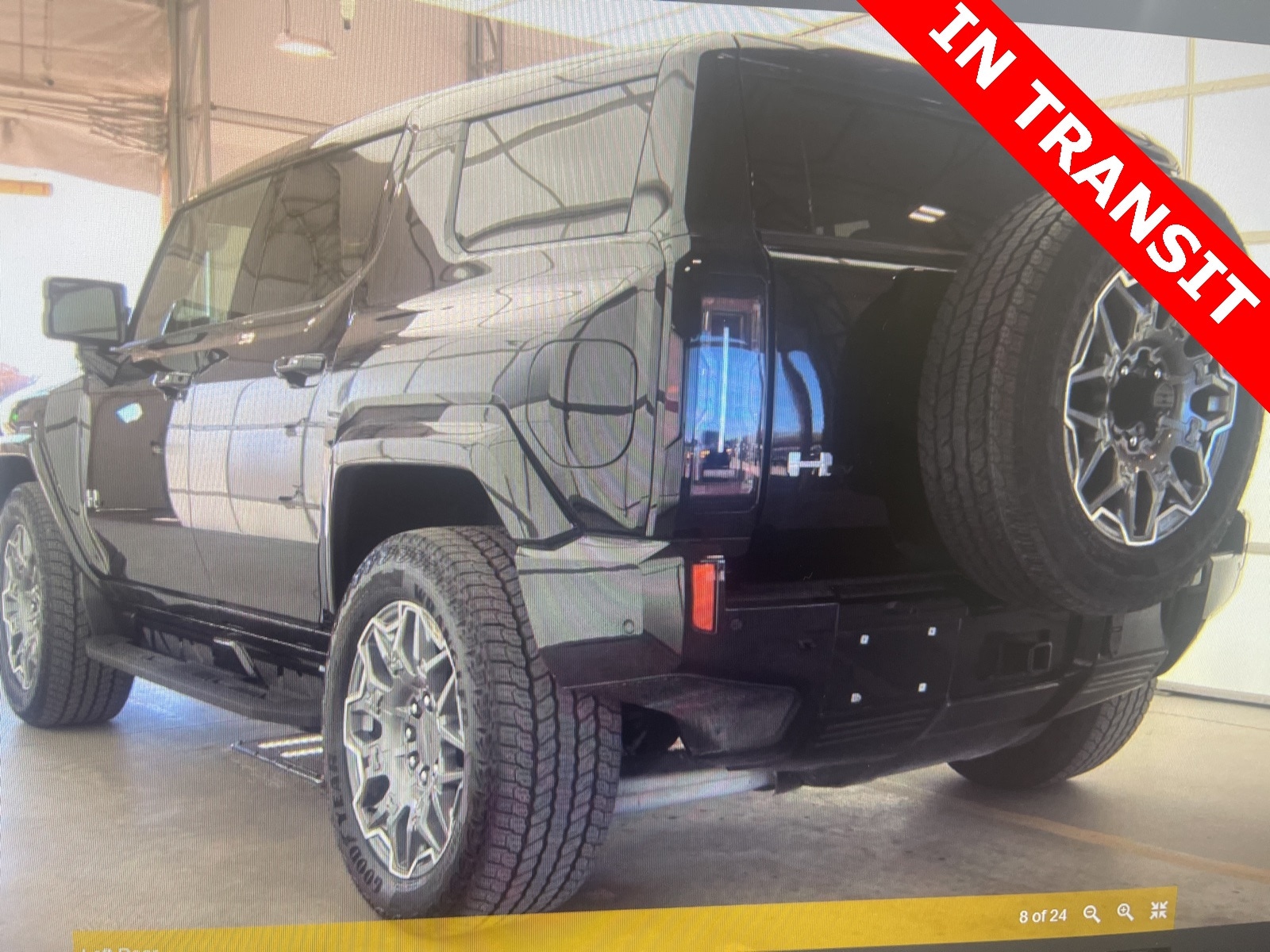 Thumbnail: 2024 GMC Hummer EV - 7