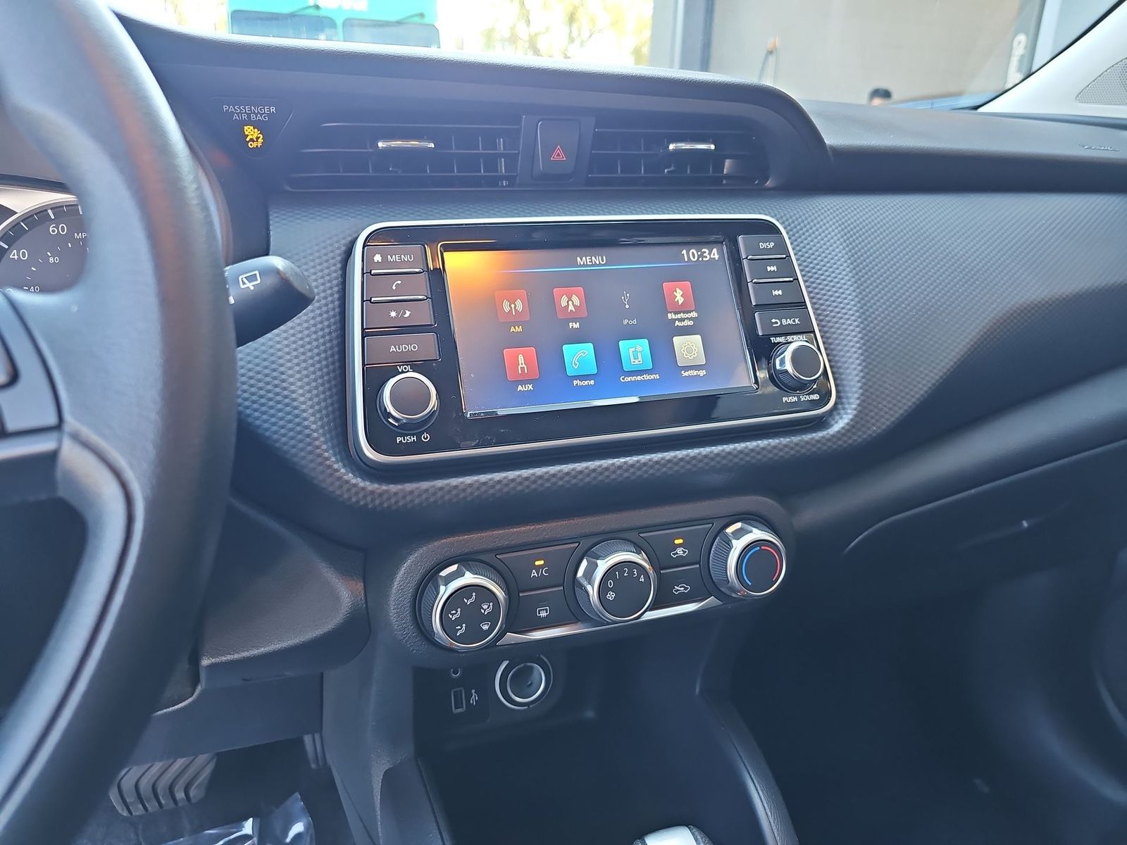 Thumbnail: 2024 Nissan Kicks - 20
