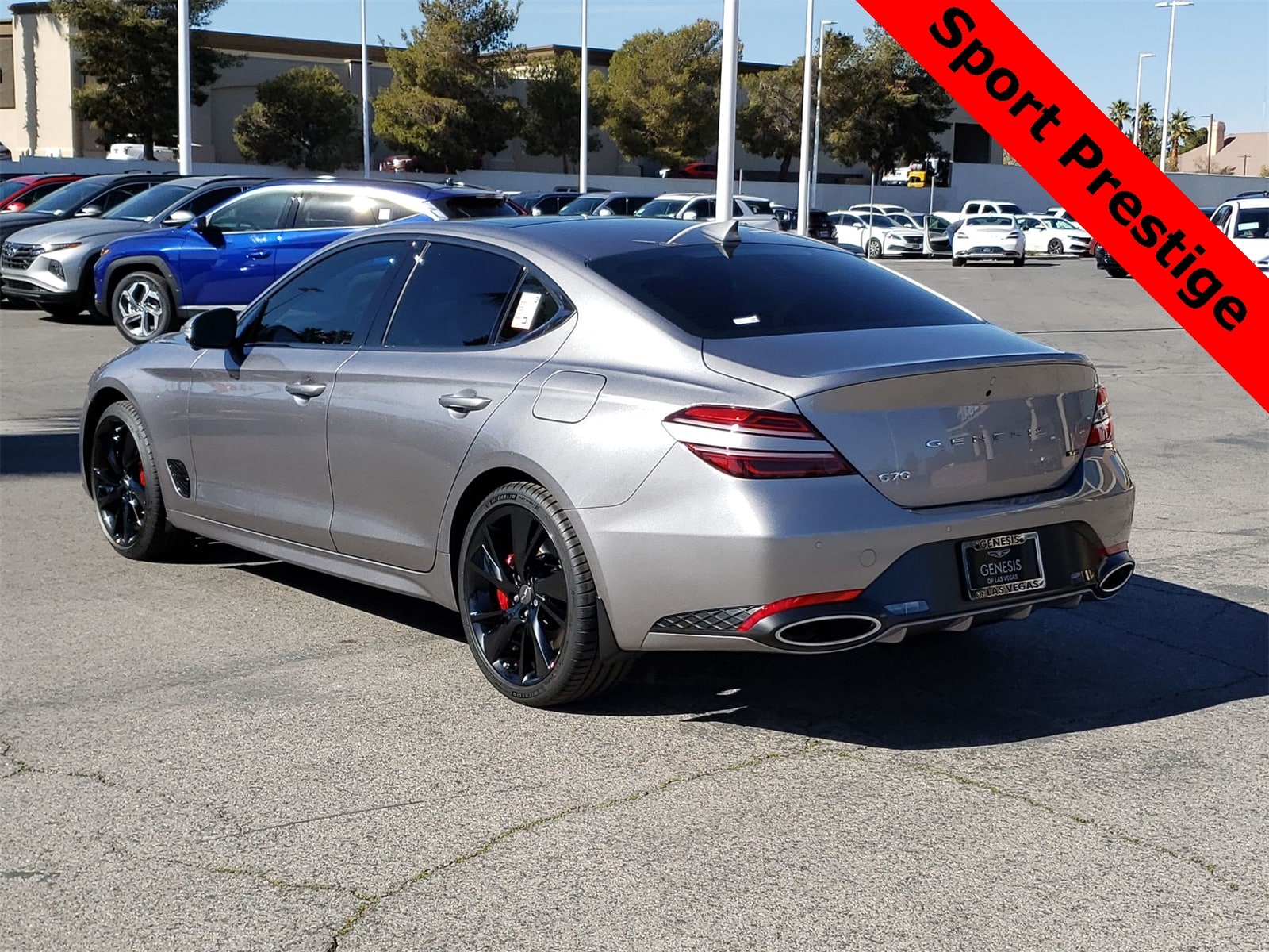 Thumbnail: 2023 Genesis G70 - 12