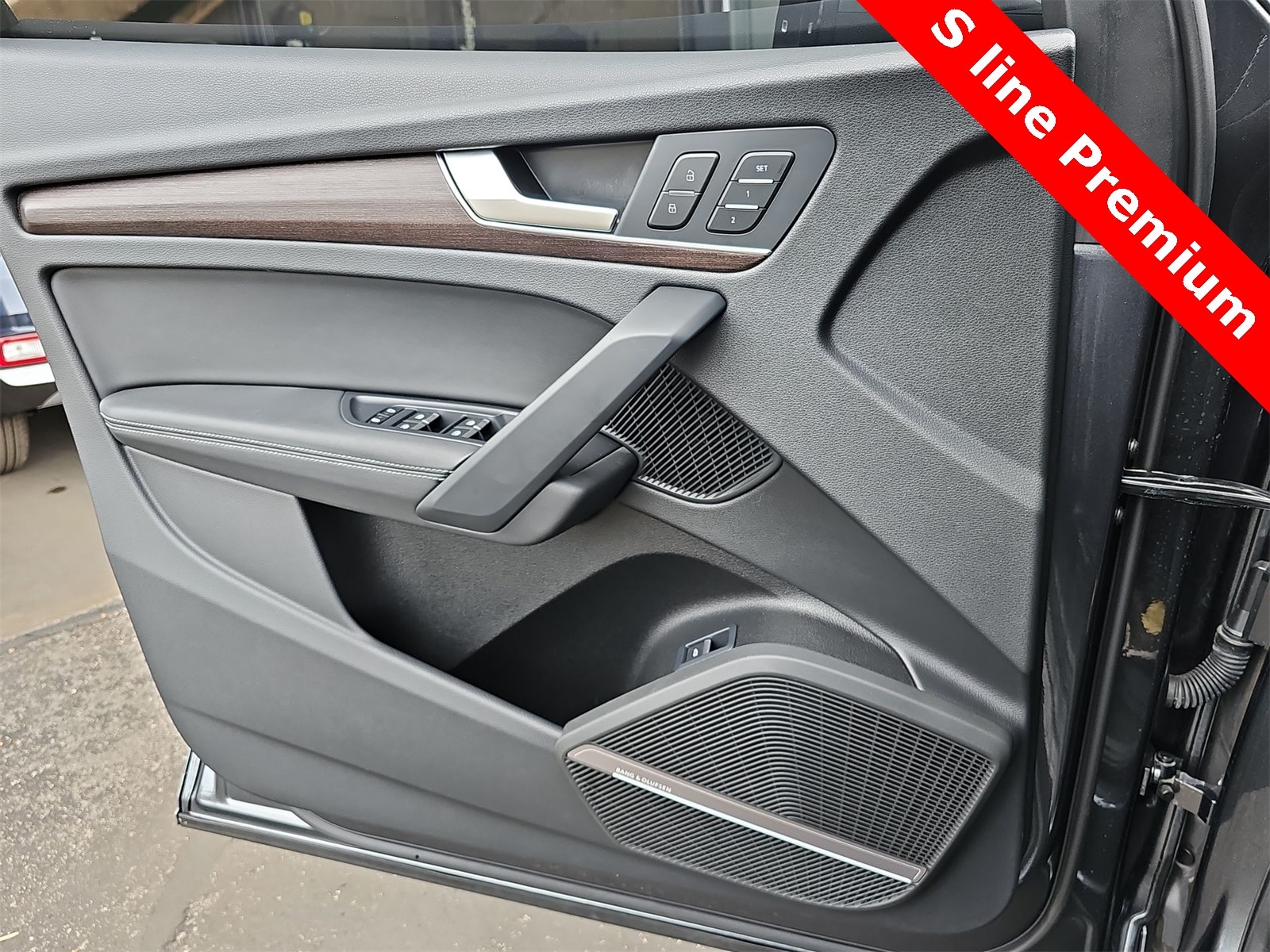 Thumbnail: 2024 Audi Q5 - 26