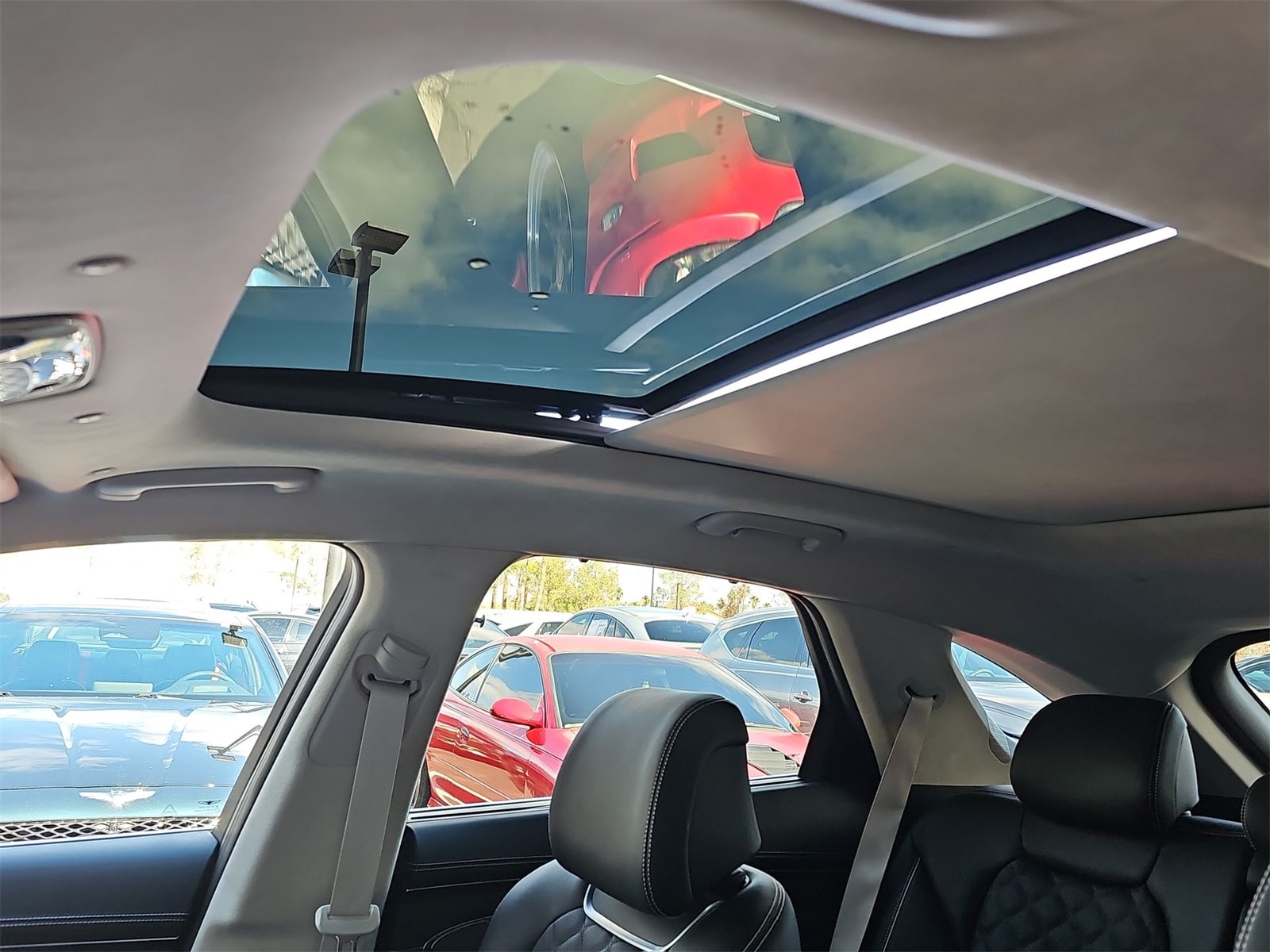 Thumbnail: 2025 Genesis GV70 - 29