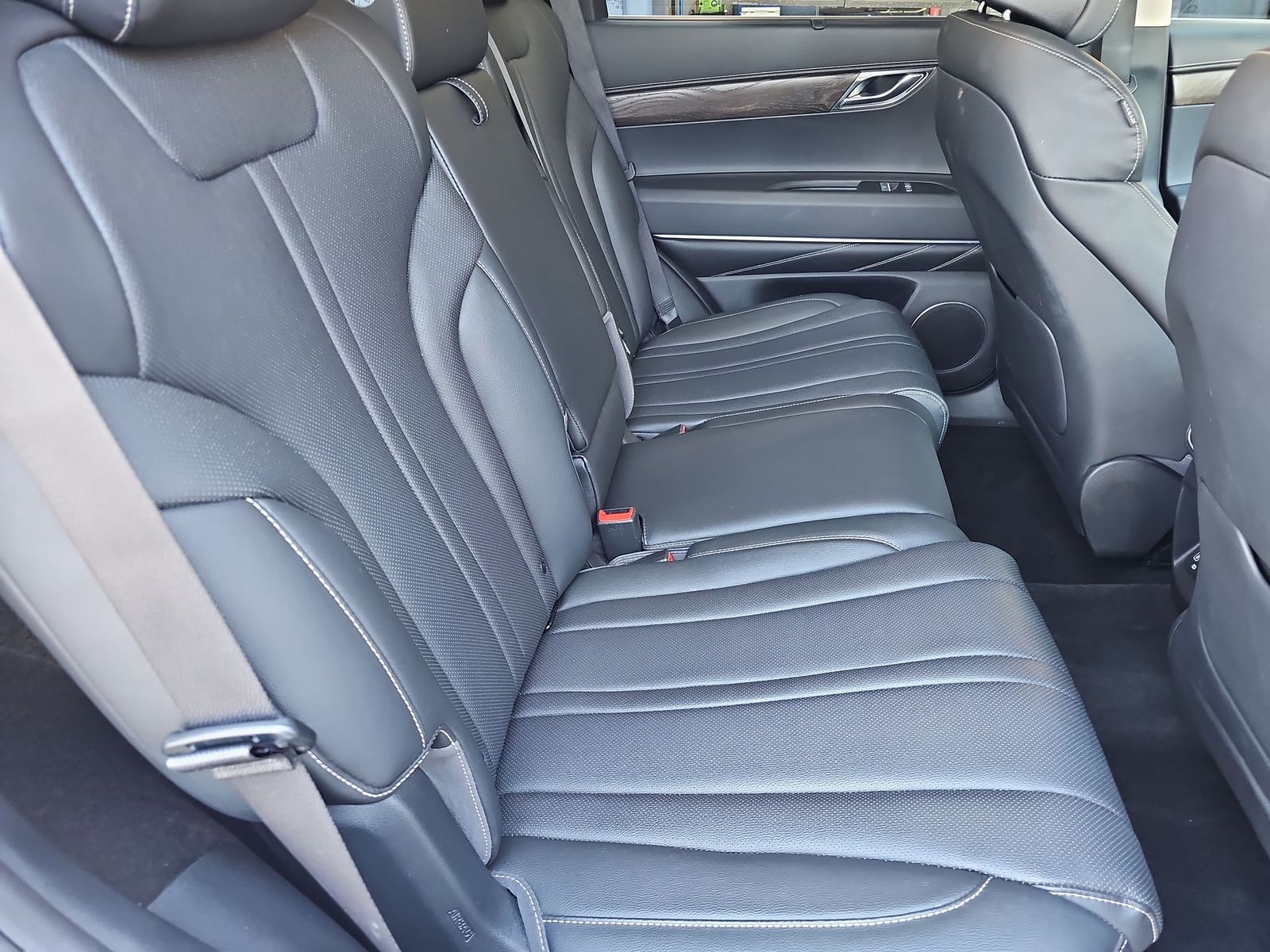 Thumbnail: 2024 Genesis GV80 - 17