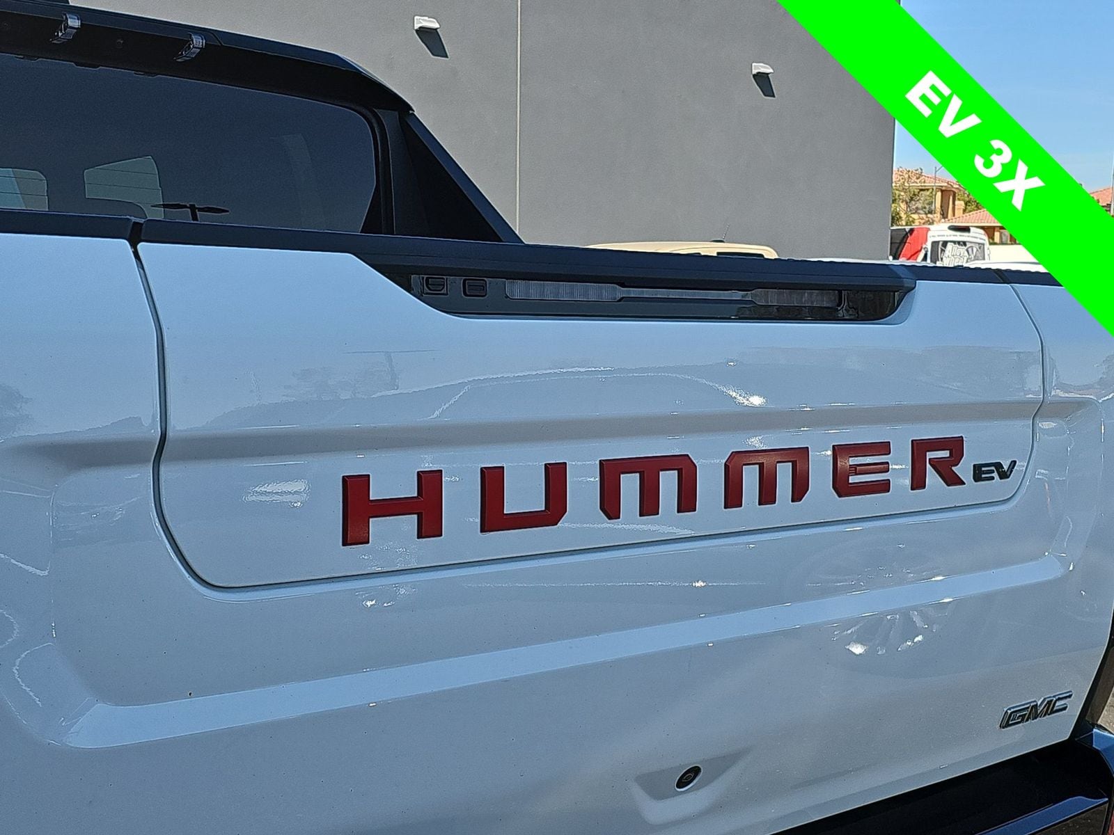 Thumbnail: 2024 GMC Hummer EV - 11