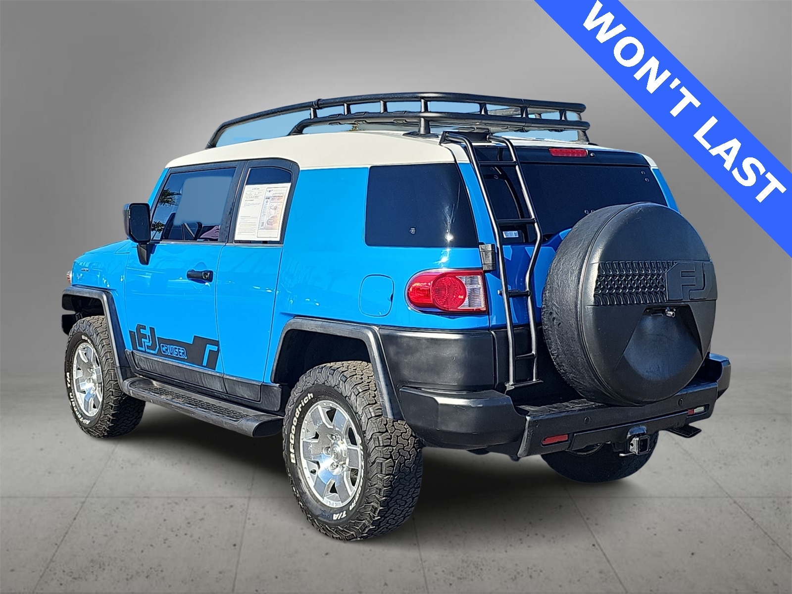 Thumbnail: 2007 Toyota FJ Cruiser - 6