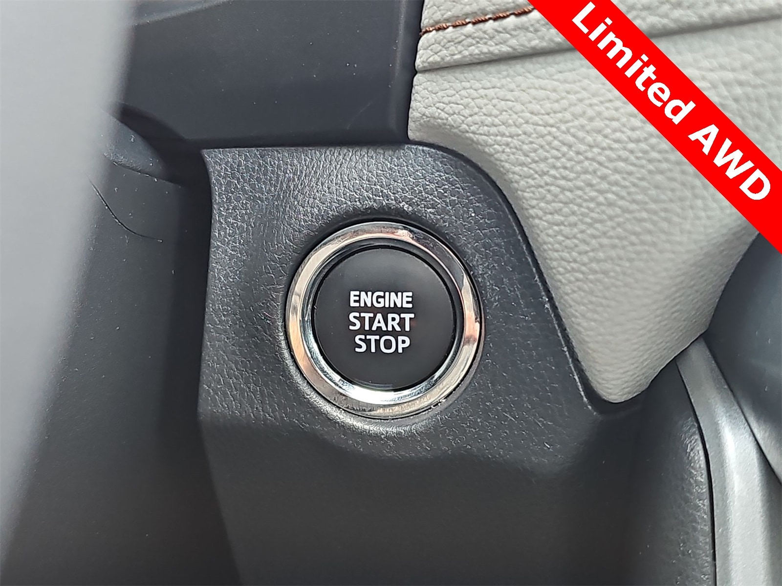 Thumbnail: 2024 Toyota RAV4 - 18