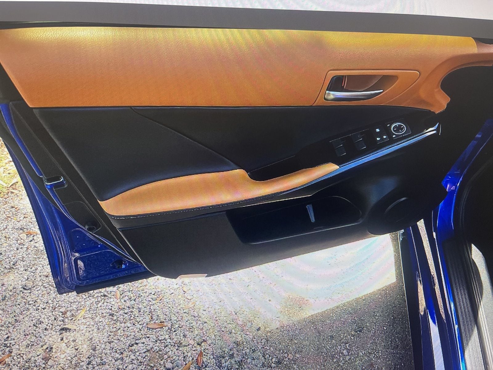 Thumbnail: 2025 Lexus IS - 11