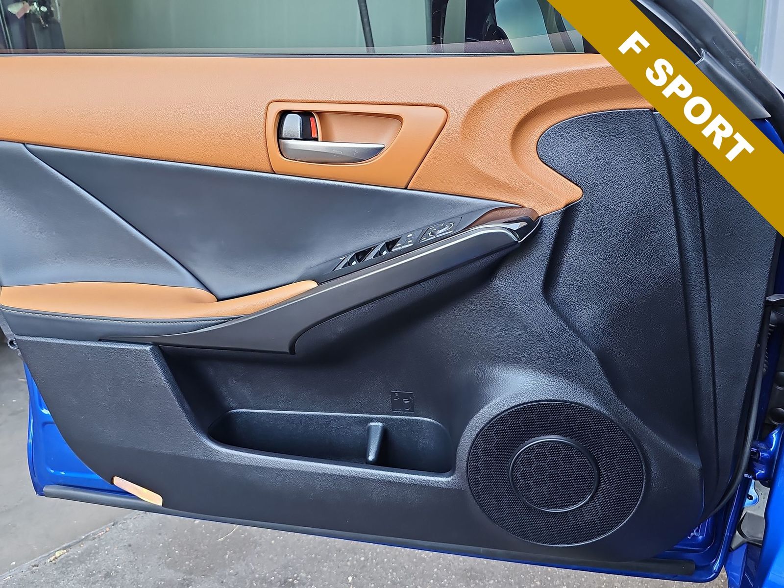 Thumbnail: 2025 Lexus IS - 27