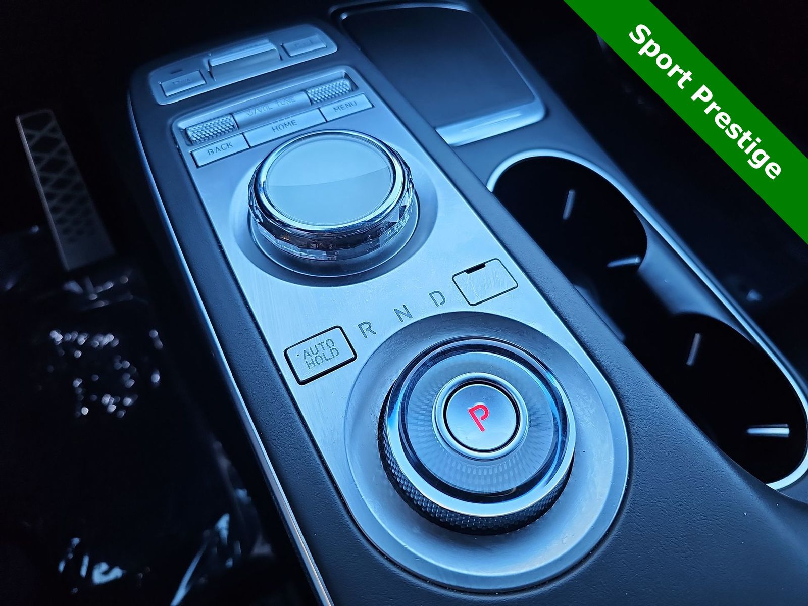 Thumbnail: 2023 Genesis GV70 - 21