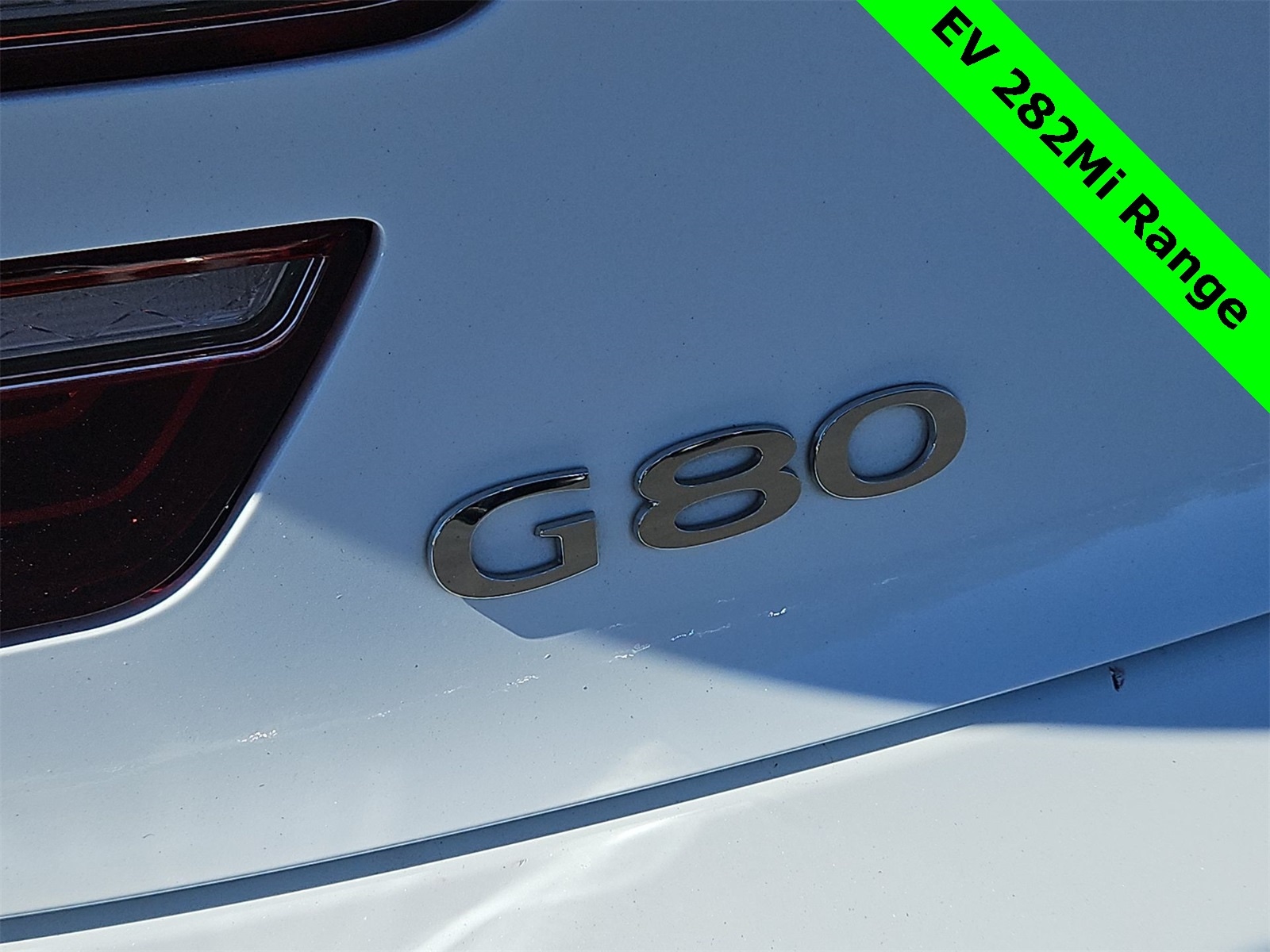 Thumbnail: 2023 Genesis G80 - 11