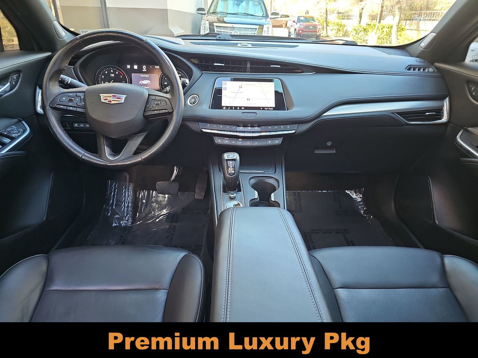 Thumbnail: 2019 Cadillac XT4 - 14
