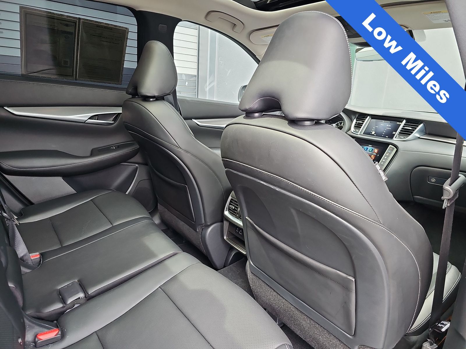 Thumbnail: 2023 INFINITI QX50 - 16