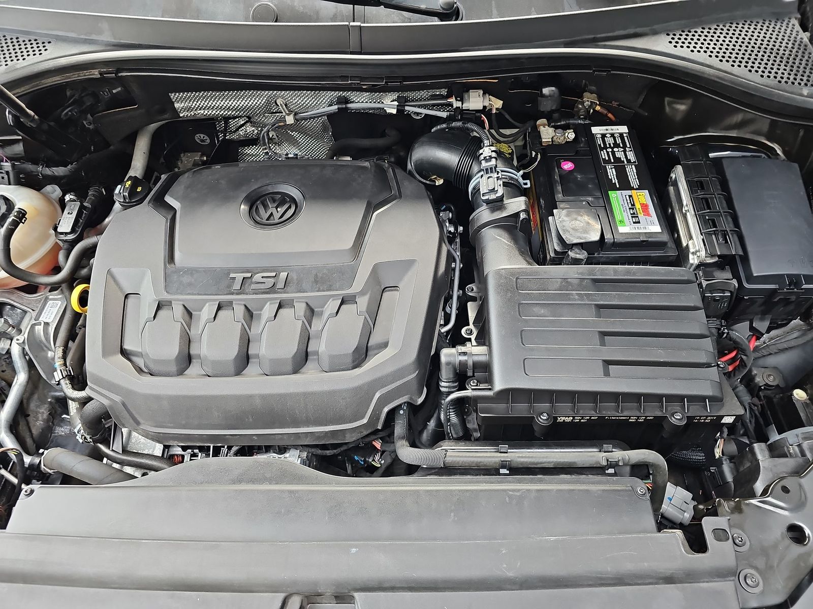 Thumbnail: 2019 Volkswagen Tiguan - 13