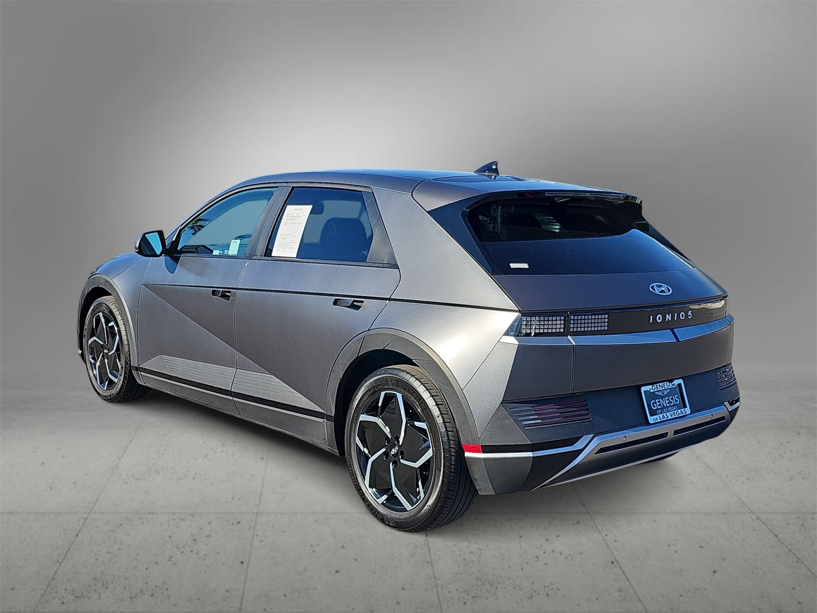 Thumbnail: 2023 Hyundai Ioniq 5 - 6