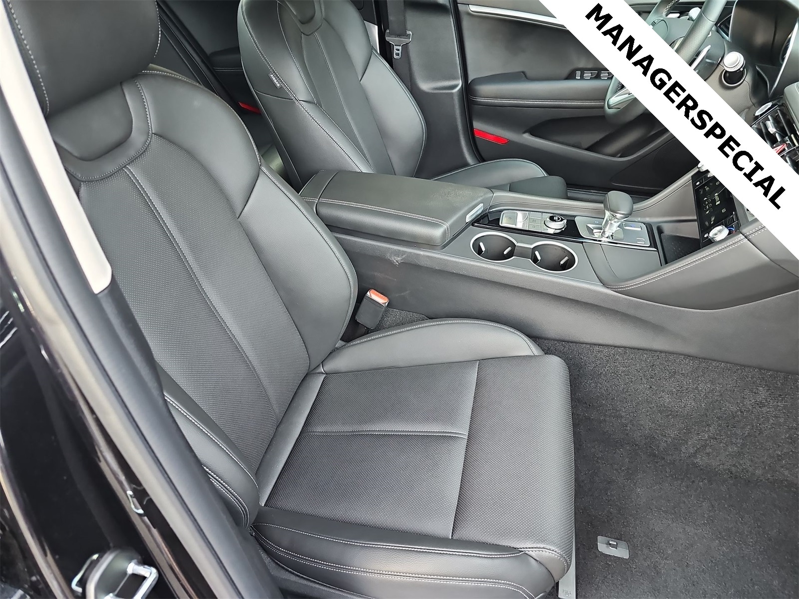 Thumbnail: 2025 Genesis G70 - 18