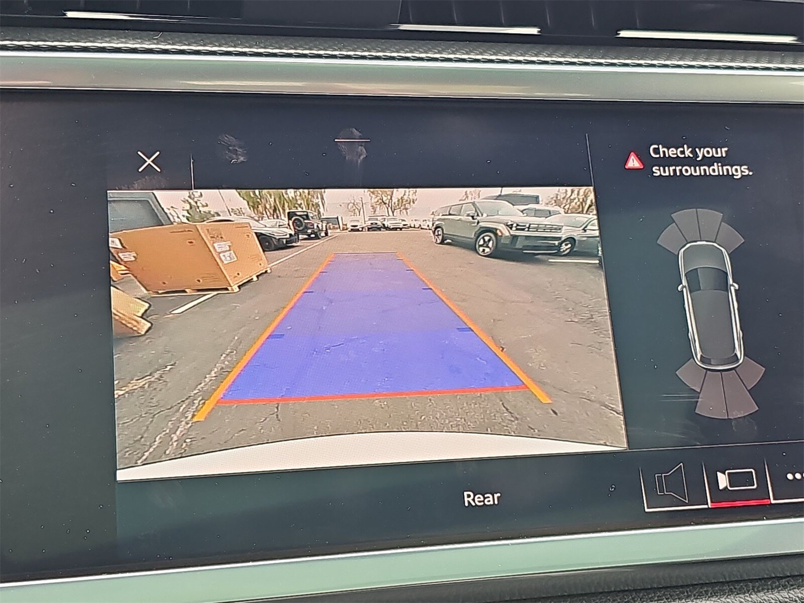 Thumbnail: 2021 Audi Q3 - 26