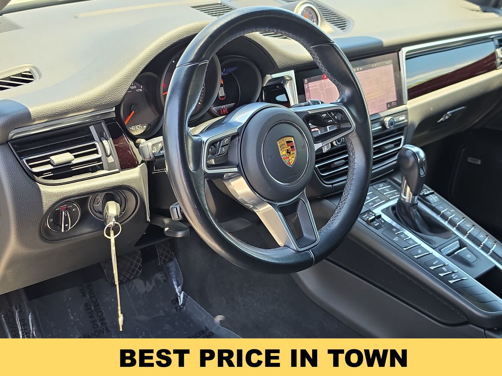 Thumbnail: 2021 Porsche Macan - 10