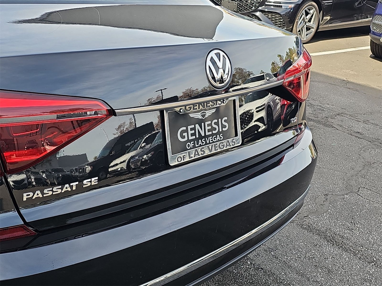 Thumbnail: 2017 Volkswagen Passat - 11