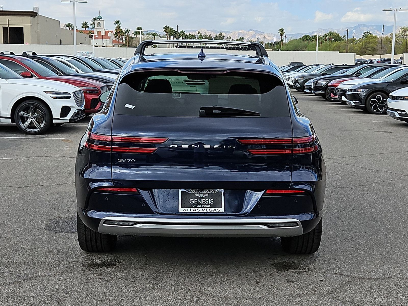 Thumbnail: 2024 Genesis GV70 - 13