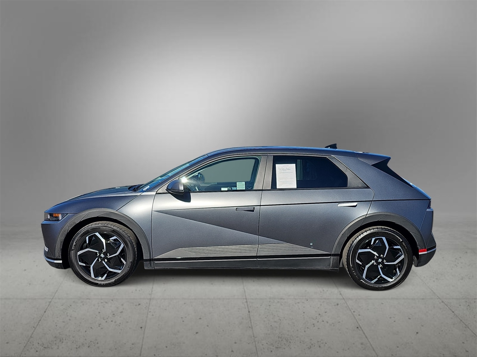 Thumbnail: 2023 Hyundai Ioniq 5 - 5