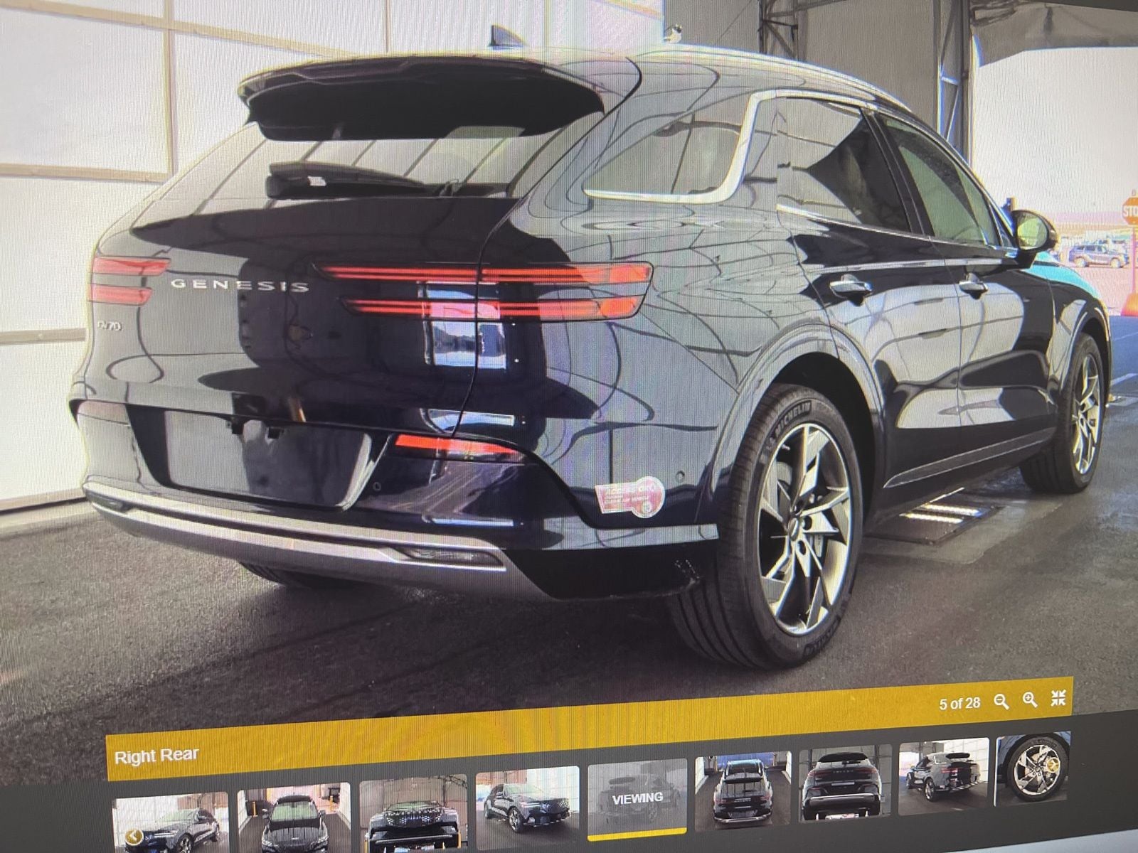 Thumbnail: 2025 Genesis GV70 - 4