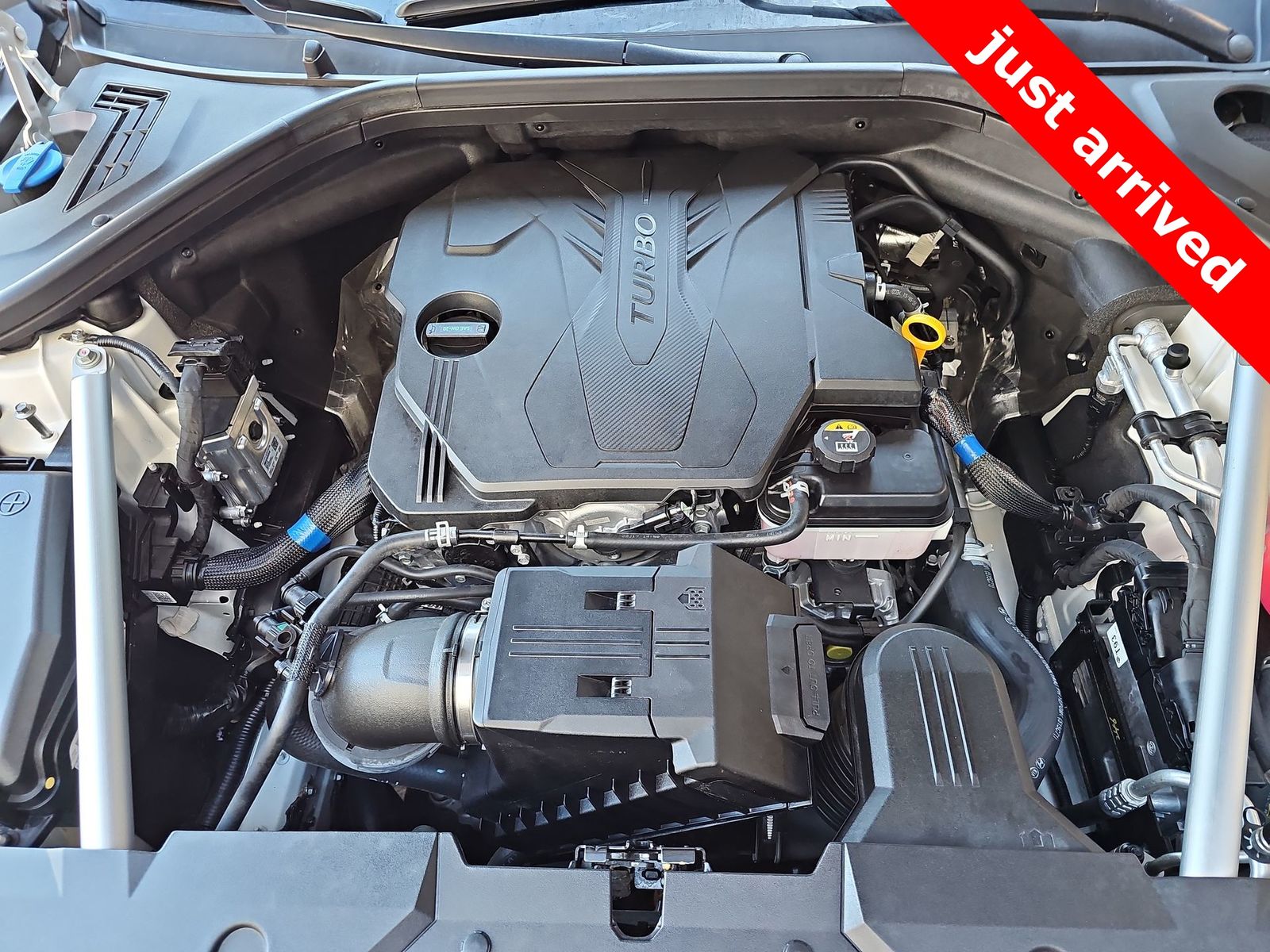 Thumbnail: 2023 Genesis GV70 - 13