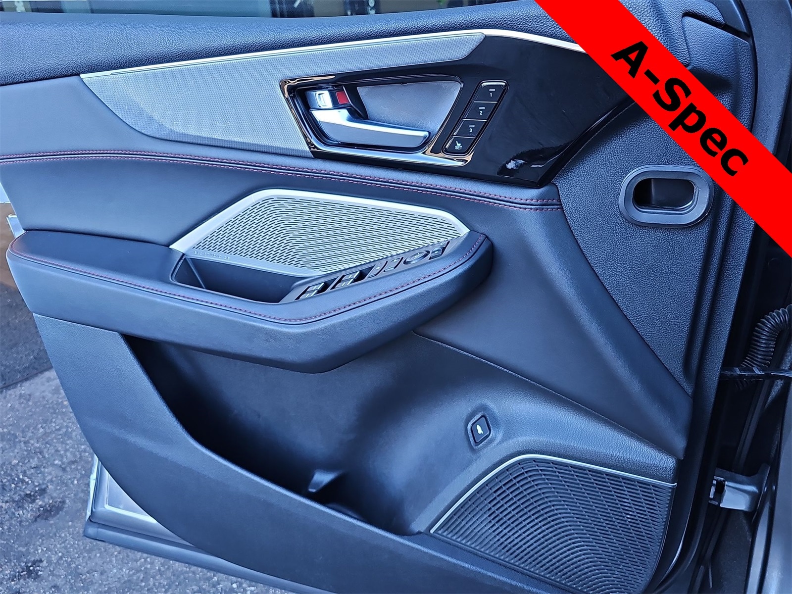 Thumbnail: 2022 Acura MDX - 27