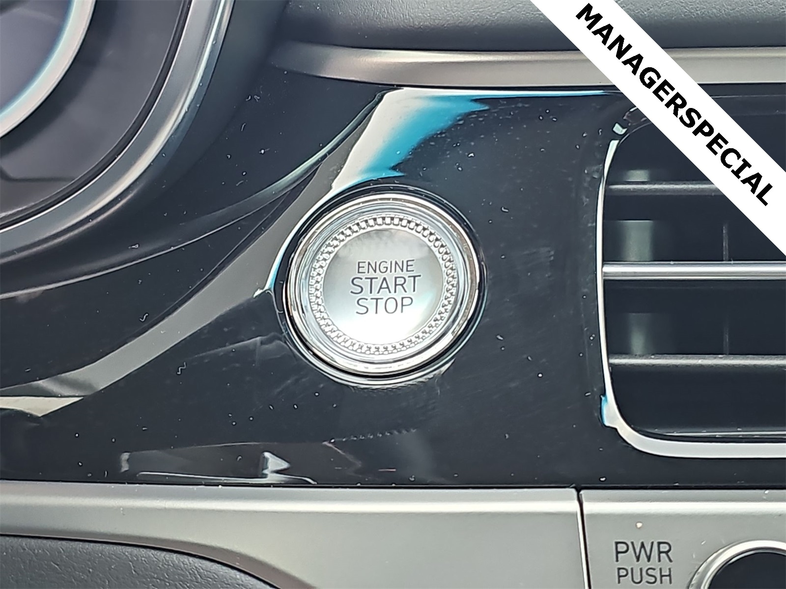 Thumbnail: 2025 Genesis G70 - 26