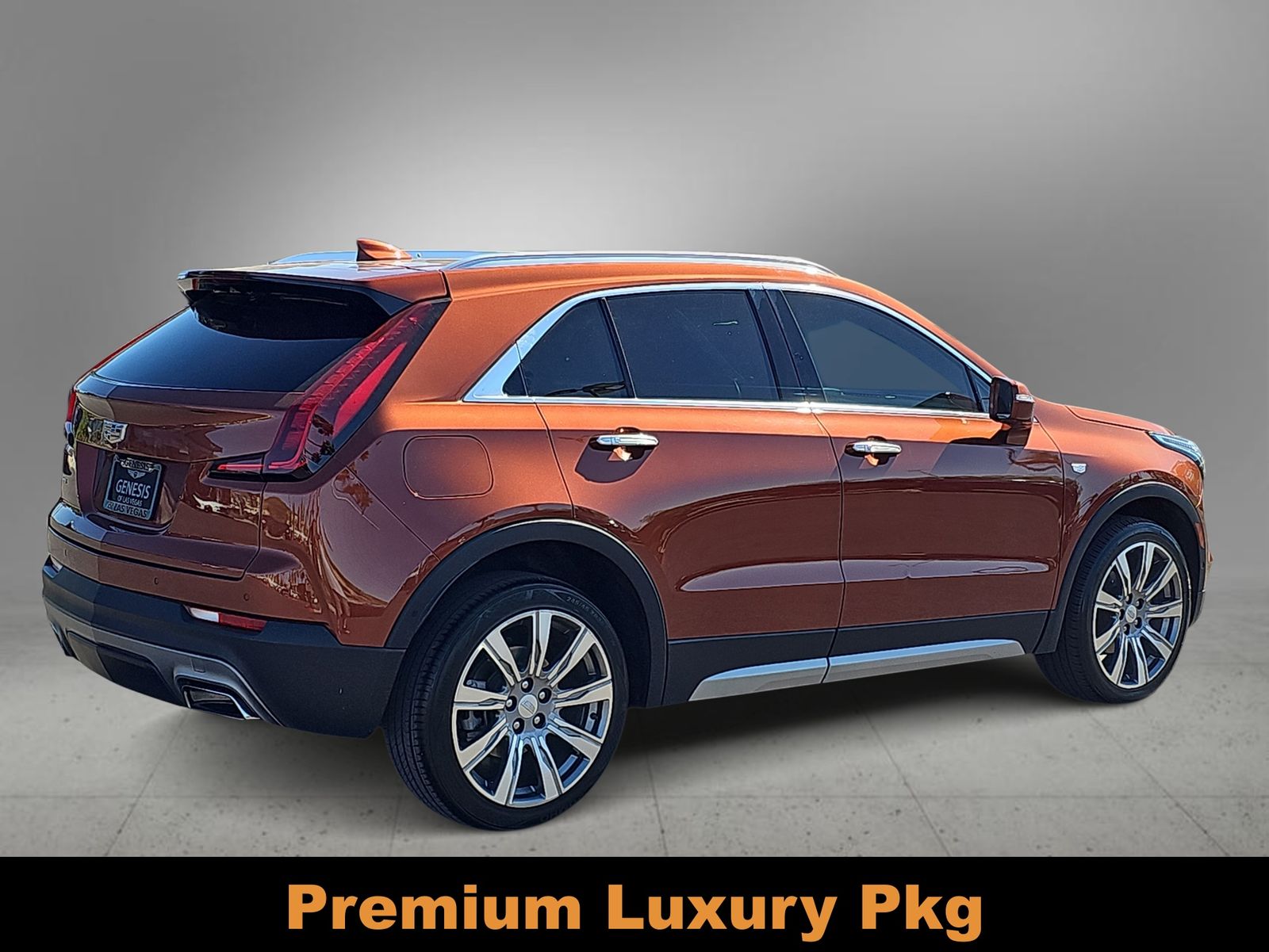 Thumbnail: 2019 Cadillac XT4 - 8