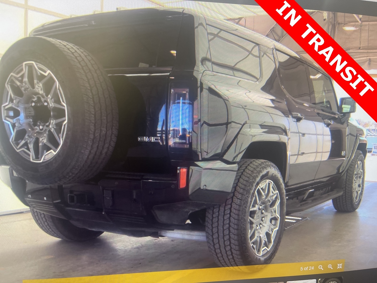 Thumbnail: 2024 GMC Hummer EV - 4