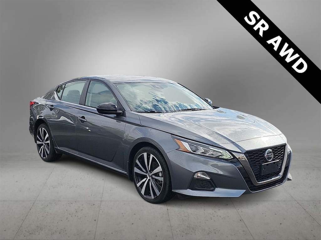 Used 2022 Nissan Altima 2.5 SR Sedan