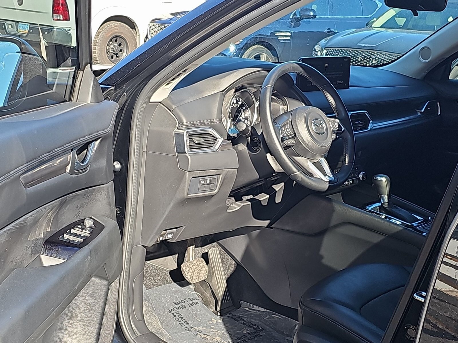 2023 Mazda CX-5 2.5 Select photo 2