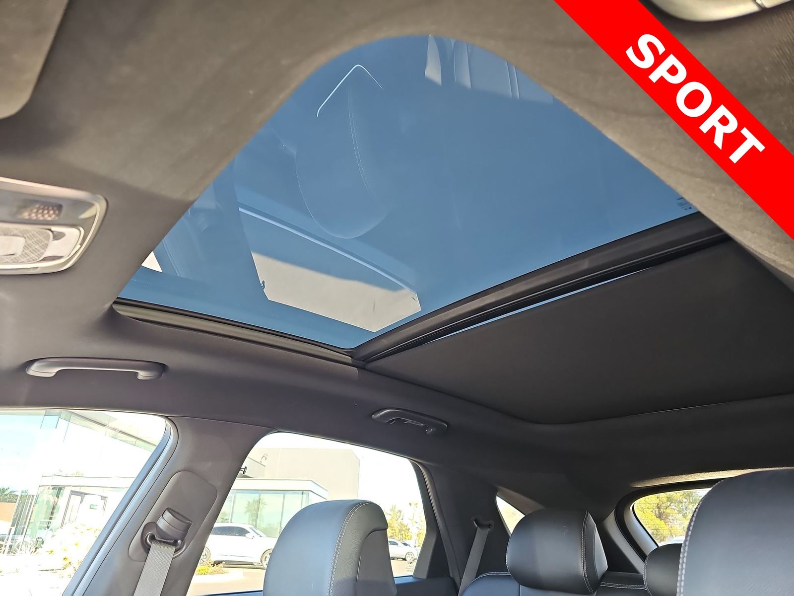 Thumbnail: 2025 Genesis GV70 - 29