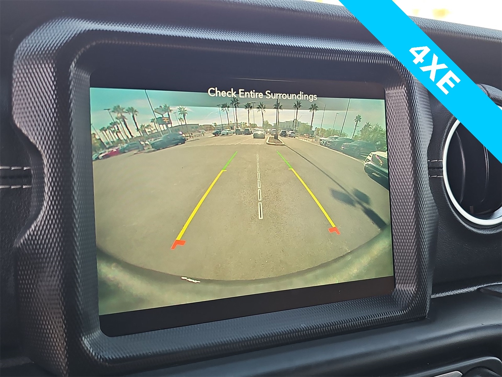 Thumbnail: 2022 Jeep Wrangler - 24