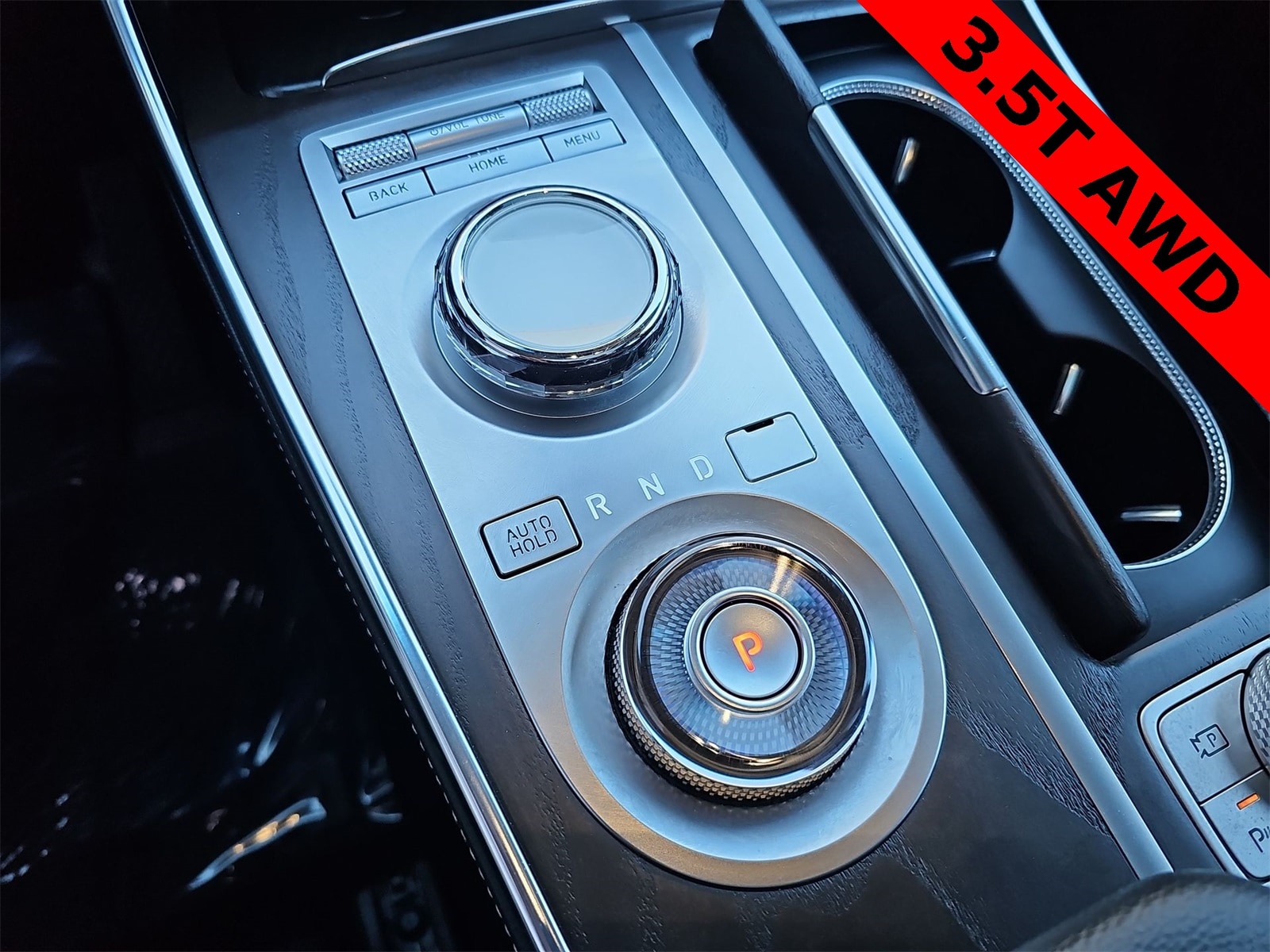 Thumbnail: 2023 Genesis GV80 - 21