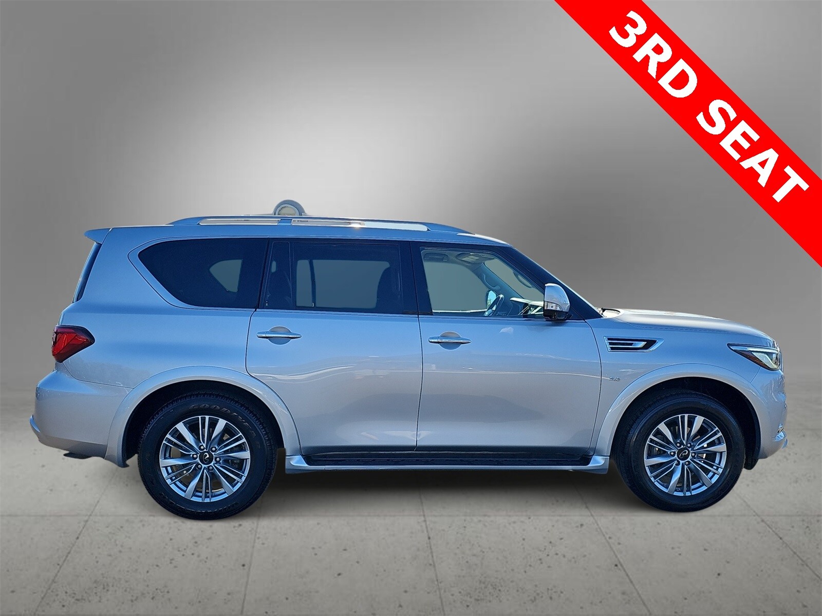 Thumbnail: 2019 INFINITI QX80 - 9