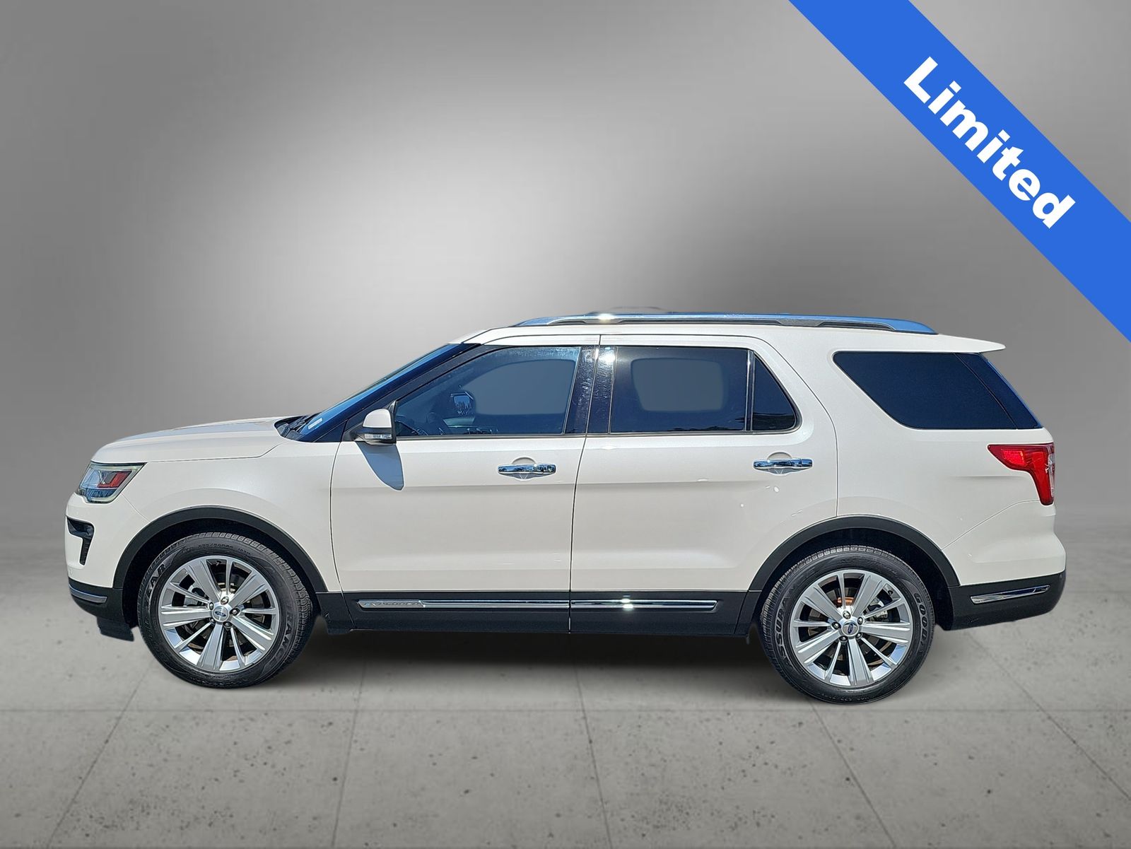 Thumbnail: 2019 Ford Explorer - 4