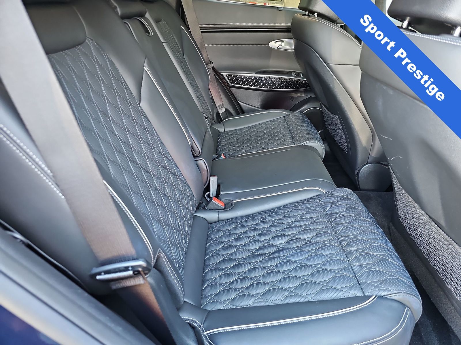 Thumbnail: 2025 Genesis GV70 - 17