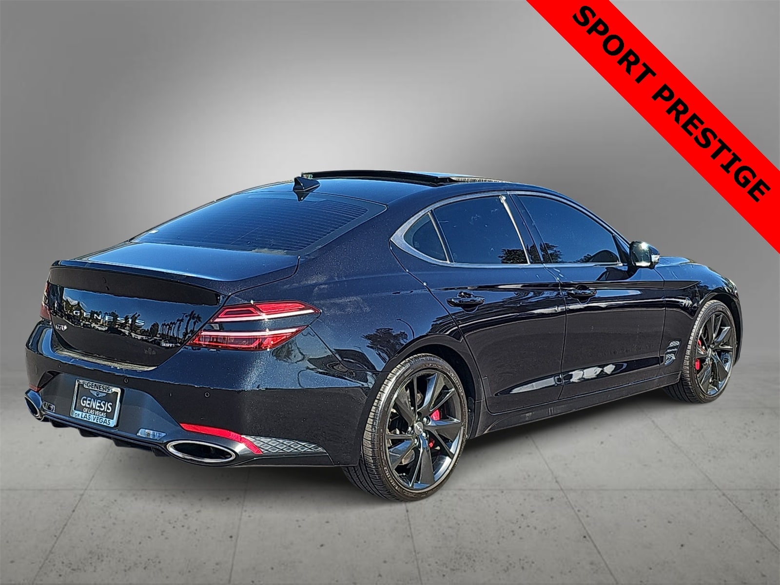 Thumbnail: 2022 Genesis G70 - 8